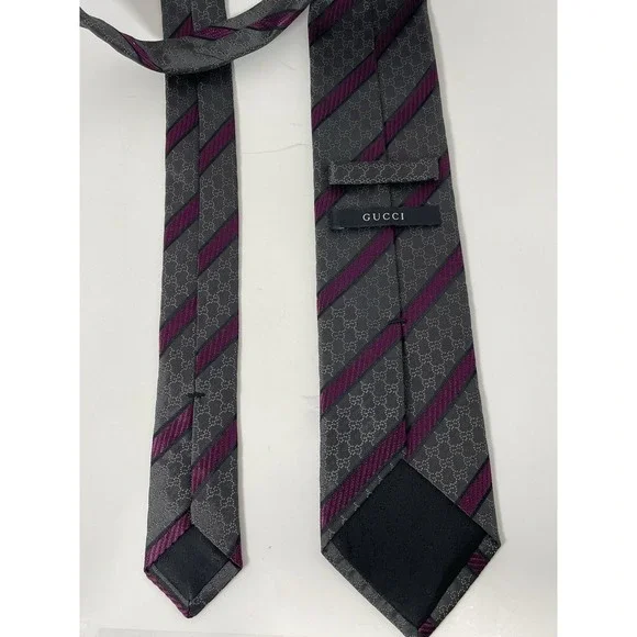 Gucci 100% Silk Tie Gray Purple GG Monogram Stripe Italy Crest Logo Designer - Picture 14 of 16